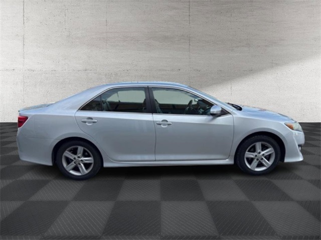 2012 Toyota Camry XLE photo 8
