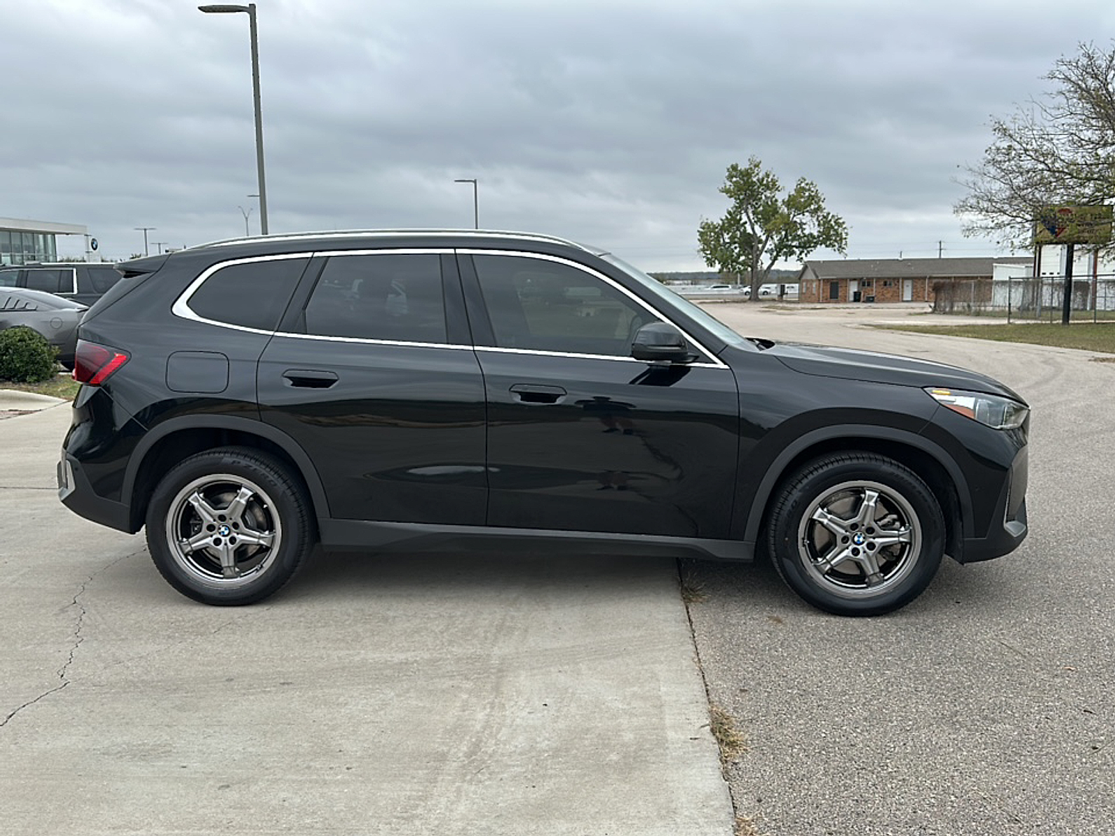 2023 Bmw X1 XDrive28i photo 4