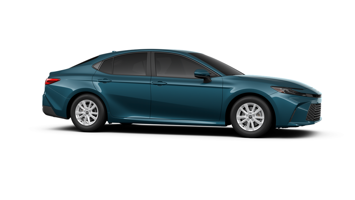 2026 Toyota Camry LE photo 13