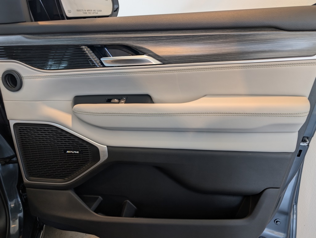 2023 Jeep Wagoneer Series III Limited photo 24