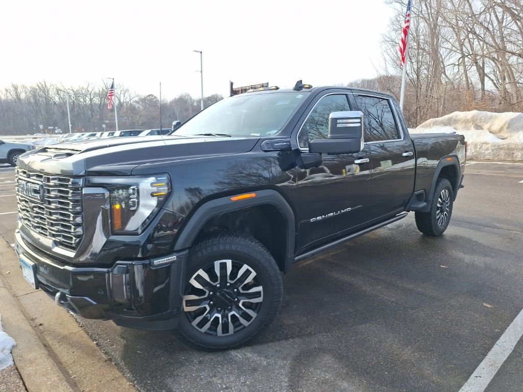2024 GMC Sierra 3500HD Denali Ultimate's photo