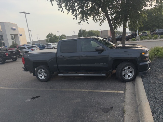 Used 2018 Chevrolet Silverado 1500 LT Z71 with VIN 3GCUKREC7JG103478 for sale in Apple Valley, Minnesota
