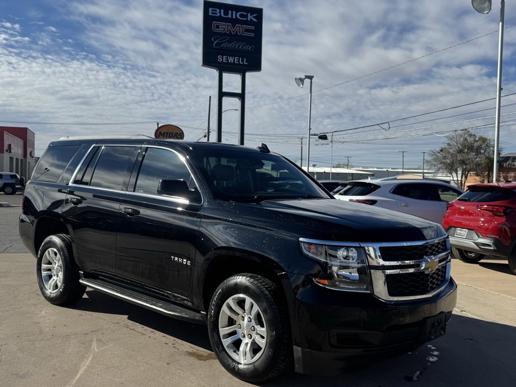 2017 Chevrolet Tahoe LT's photo