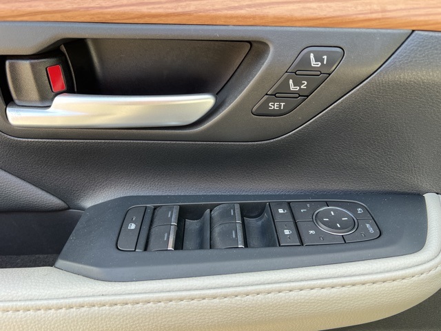 2024 Toyota Grand Highlander Platinum photo 36