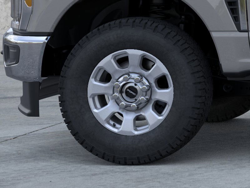 2025 Ford F-250 photo 3