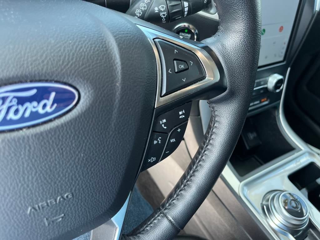 2024 Ford Edge SEL photo 10