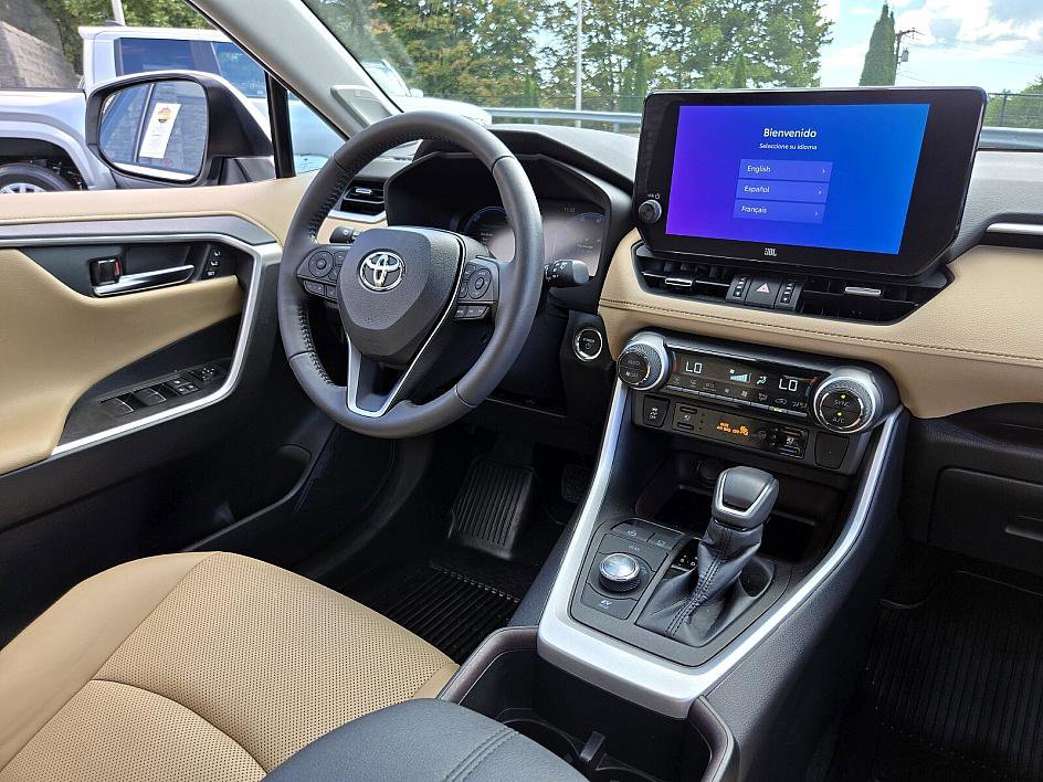 2024 Toyota RAV4 Hybrid Limited photo 12