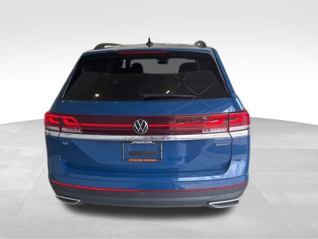 2025 Volkswagen Atlas SE photo 2