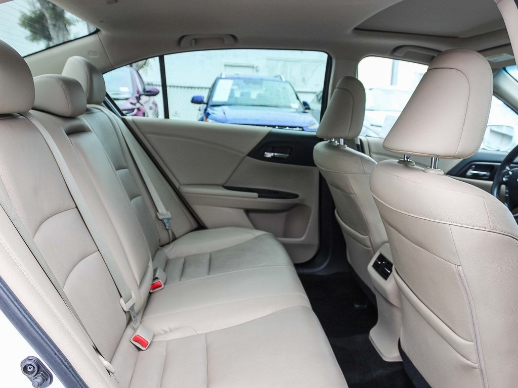 2015 Honda Accord EX-L photo 12