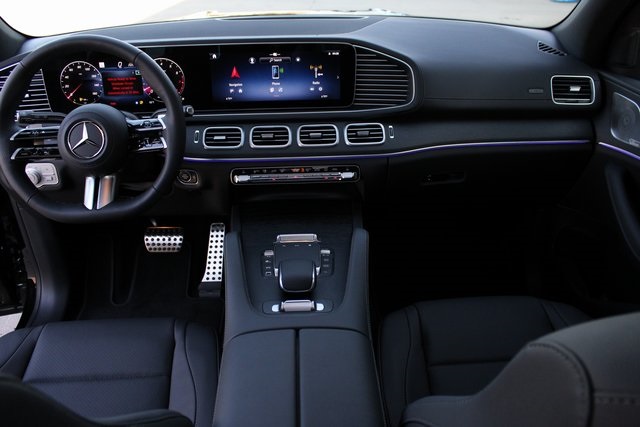 2025 Mercedes Benz GLS 450 4MATIC photo 40