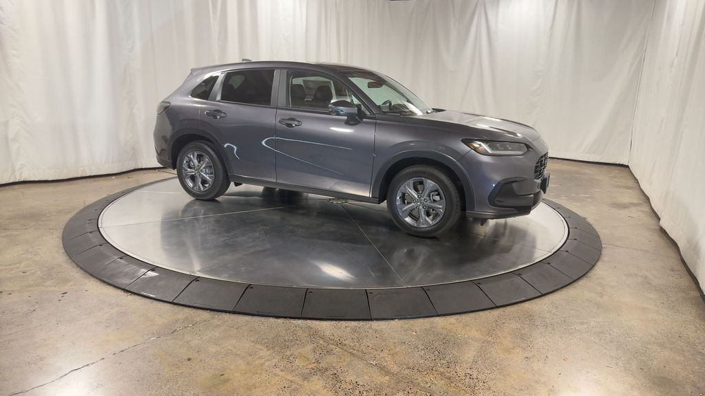 2026 Honda HR-V LX photo 2