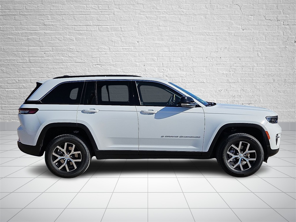 2025 Jeep Grand Cherokee Limited photo 5