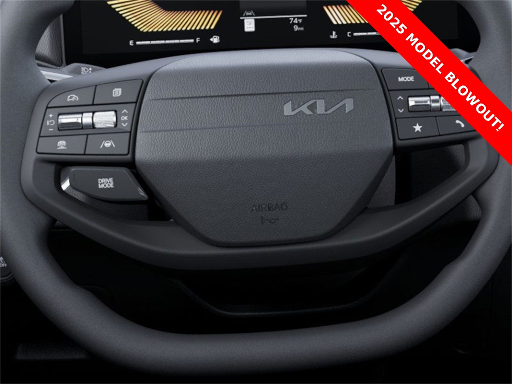 2025 Kia K4 LXS photo 19