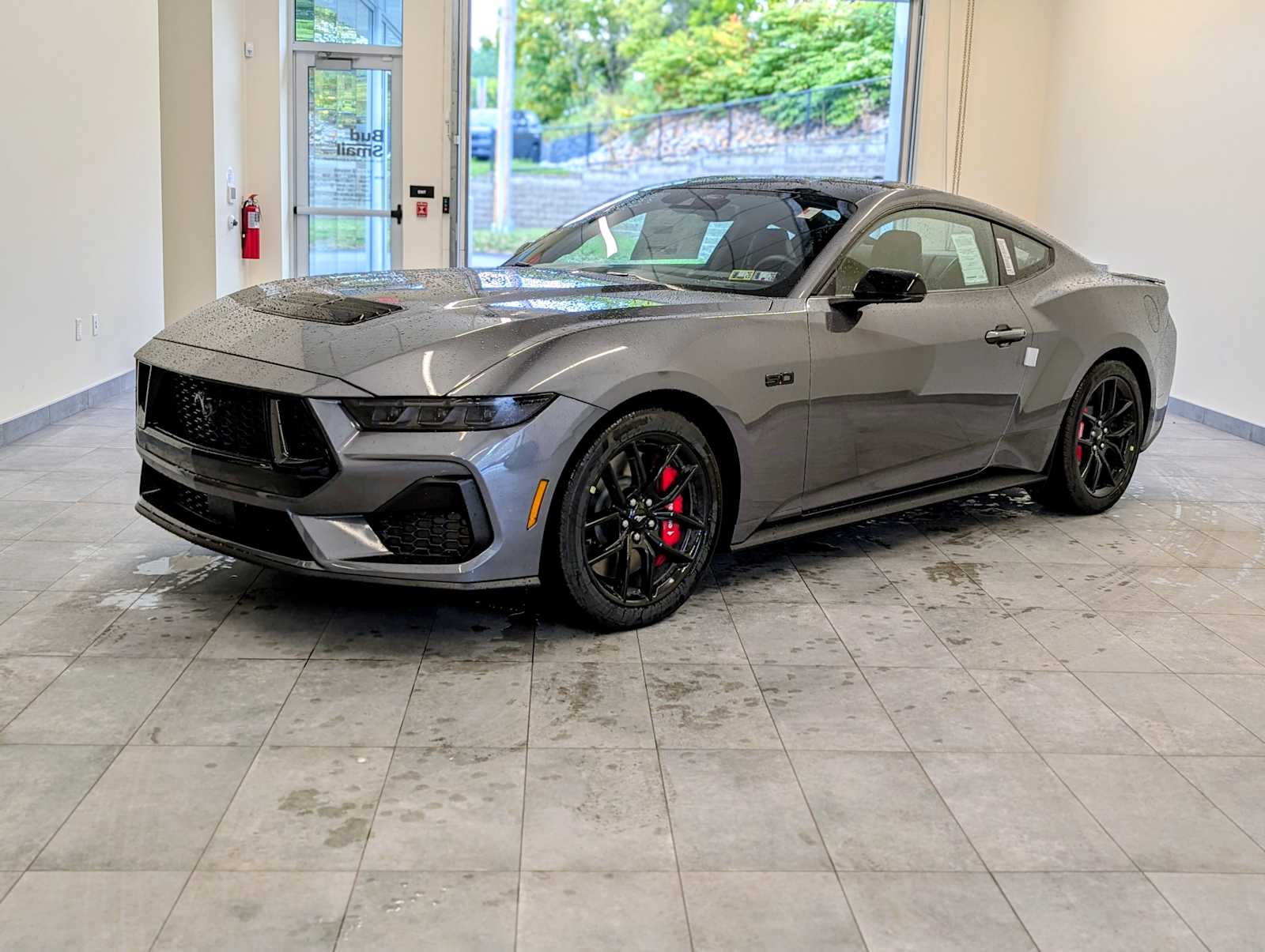 2025 Ford Mustang GT Premium's photo