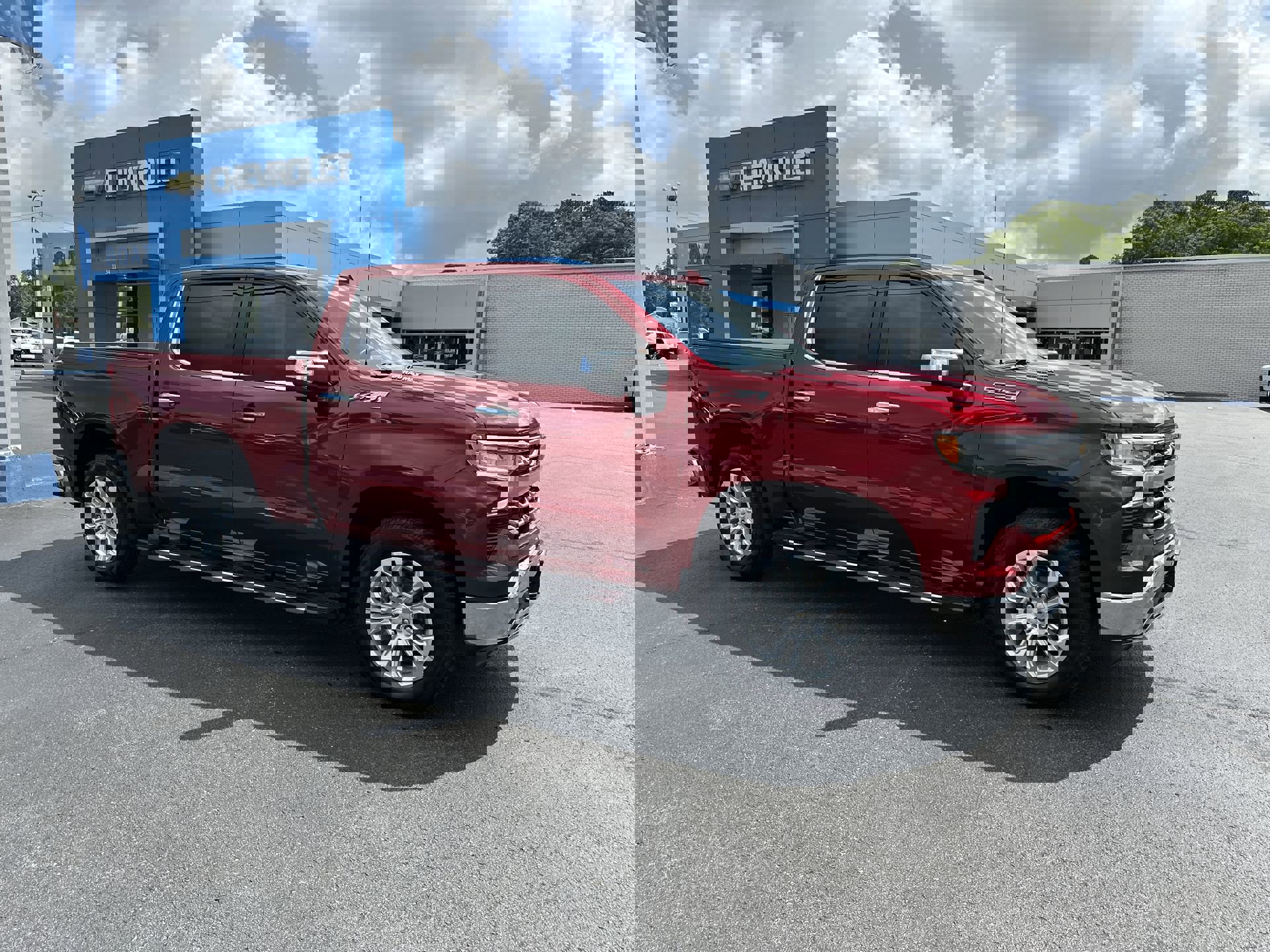 2023 Chevrolet Silverado 1500 LTZ's photo