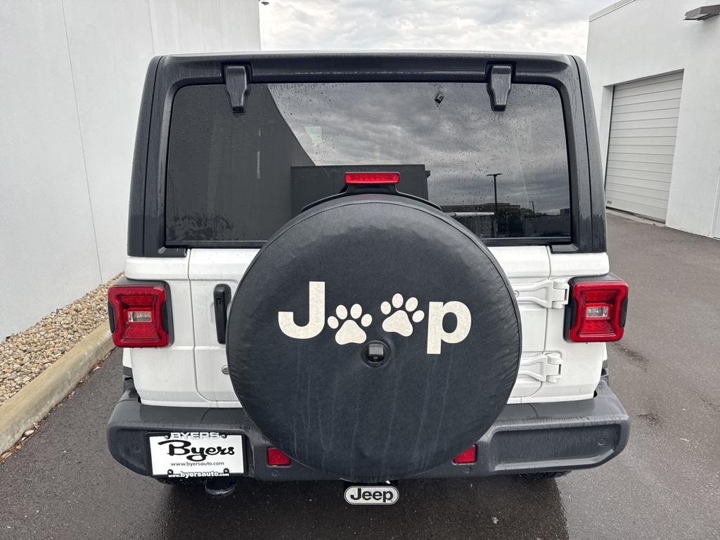 2018 Jeep Wrangler Unlimited Sahara photo 4