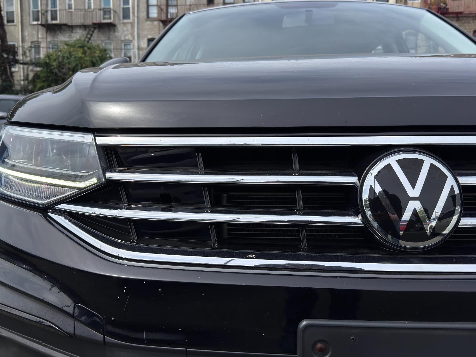 2022 Volkswagen Tiguan S photo 9