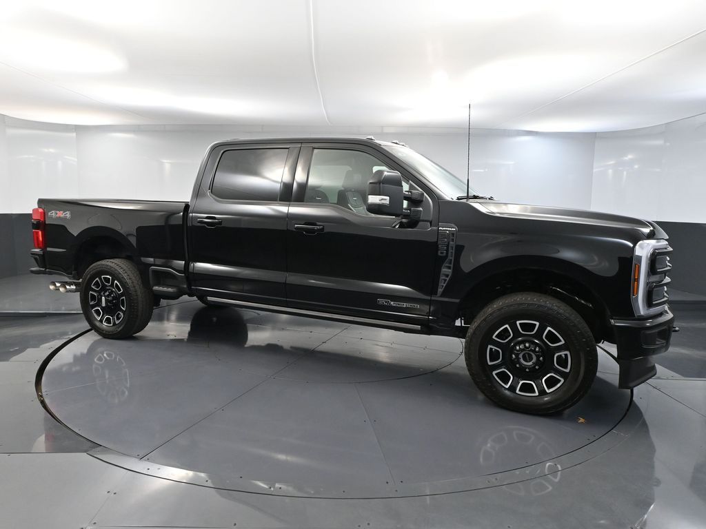 2025 Ford F-250 photo 3