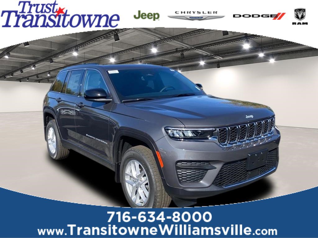 2025 Jeep Grand Cherokee Laredo's photo