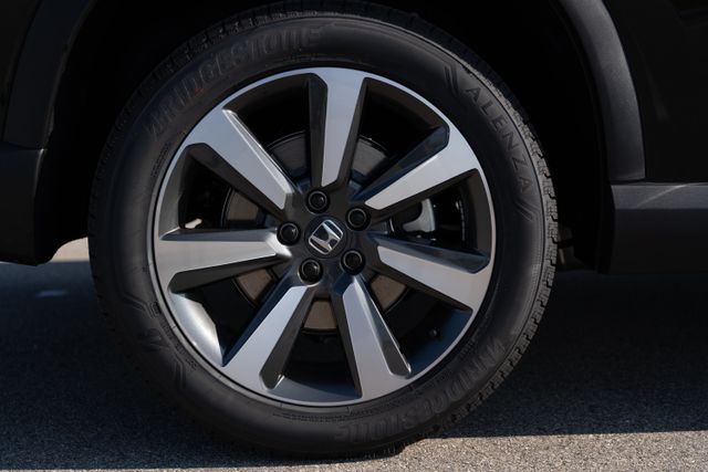 2025 Honda Pilot Touring photo 10