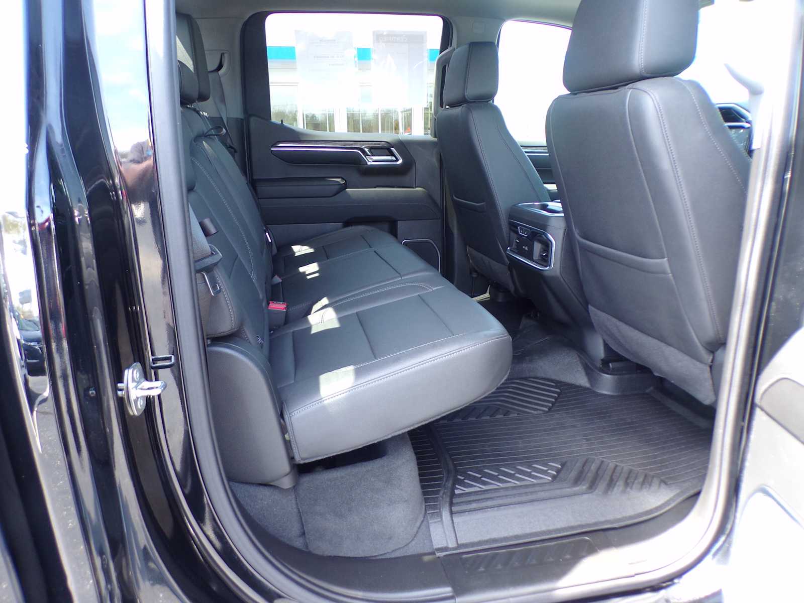 2023 Chevrolet Silverado 1500 LTZ photo 19