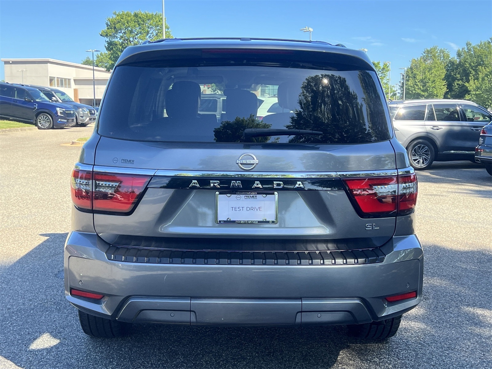 2021 Nissan Armada SL photo 31