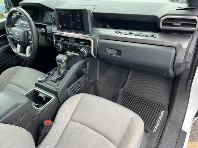 2024 Toyota Tacoma SR5 photo 16