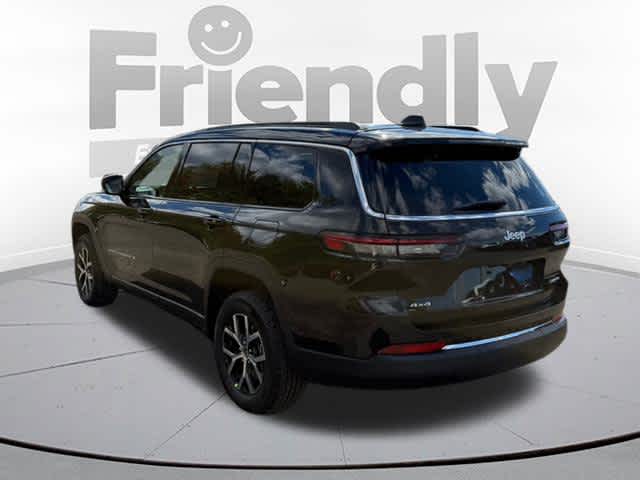 2025 Jeep Grand Cherokee Limited photo 4