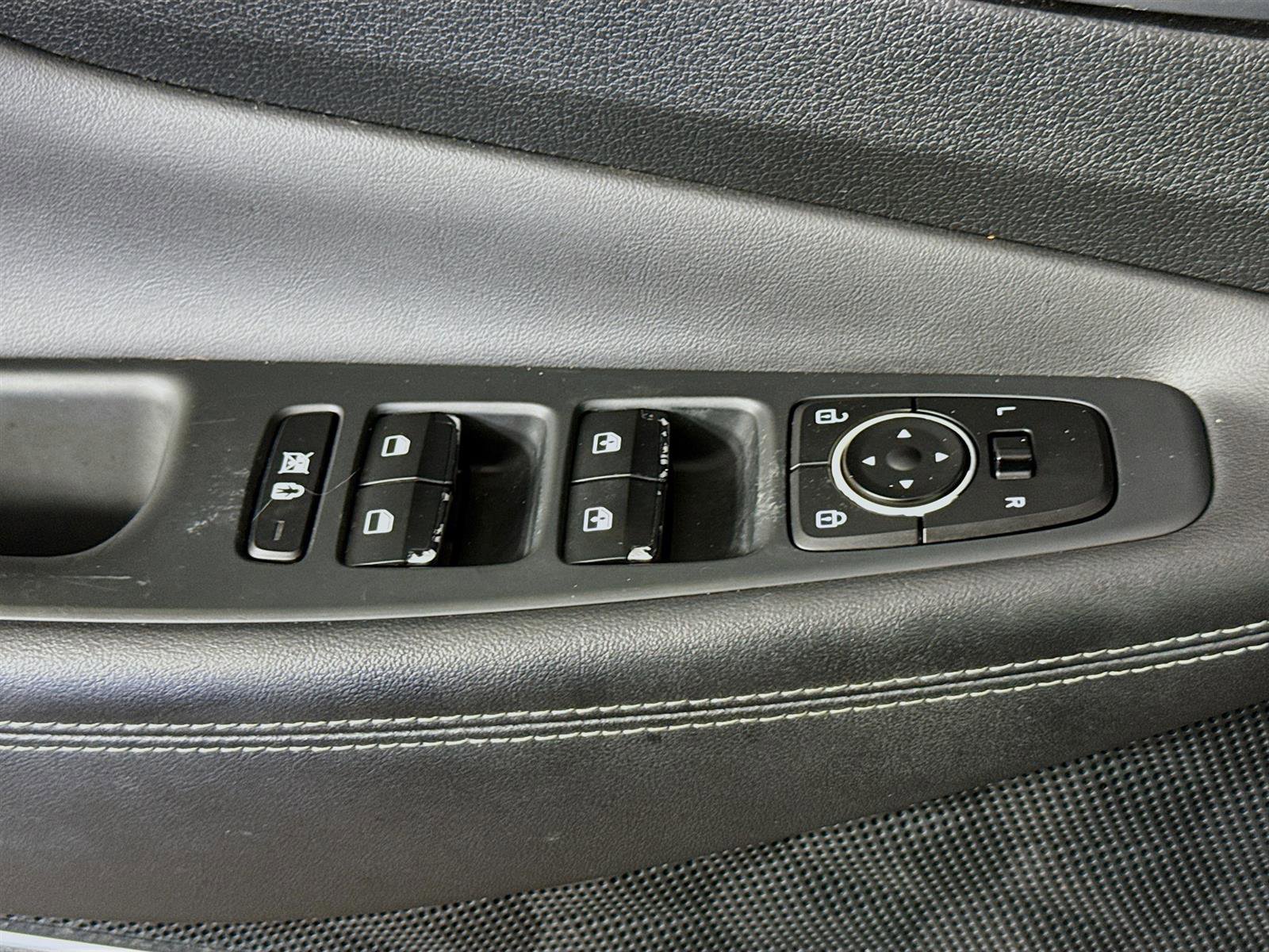 2019 Hyundai Santa Fe Limited photo 14
