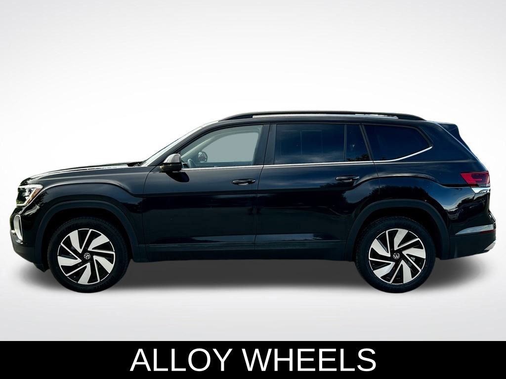 2024 Volkswagen Atlas SE Technology photo 3