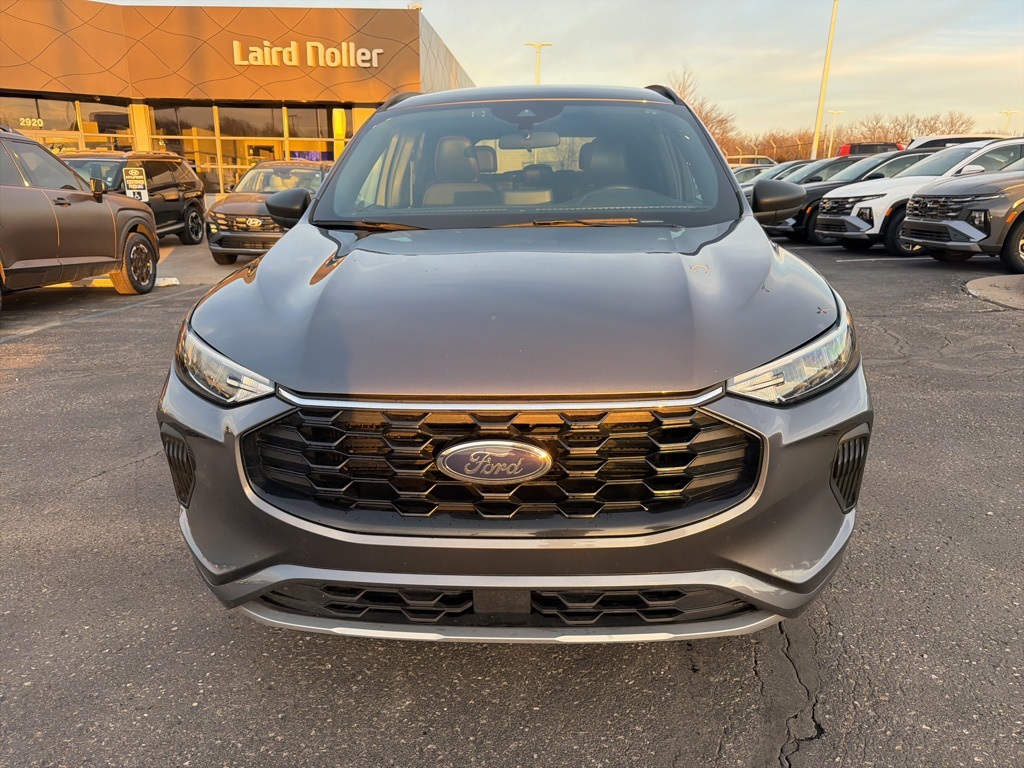Used 2024 Ford Escape ST-Line with VIN 1FMCU0MN1RUA25997 for sale in Kansas City