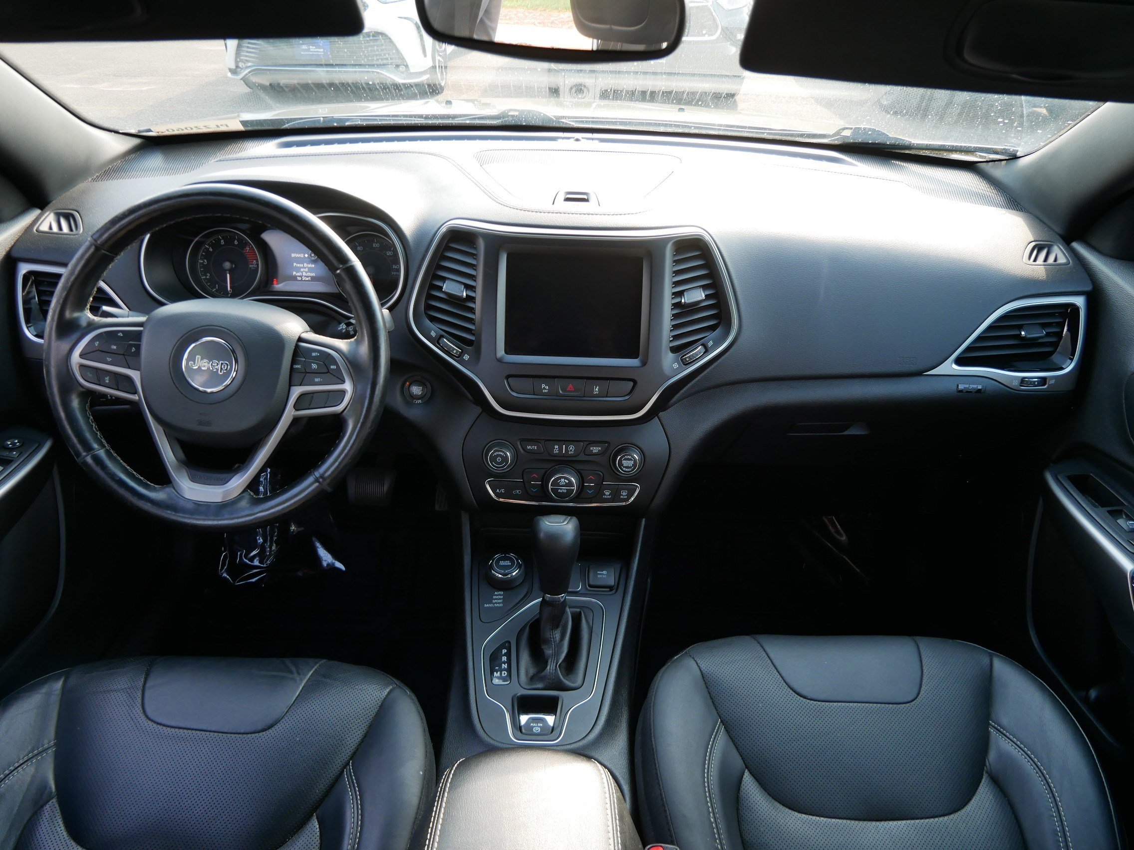 2021 Jeep Cherokee Altitude Latitude Lux photo 10