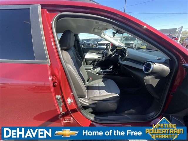 2024 Chevrolet Trax LT photo 16
