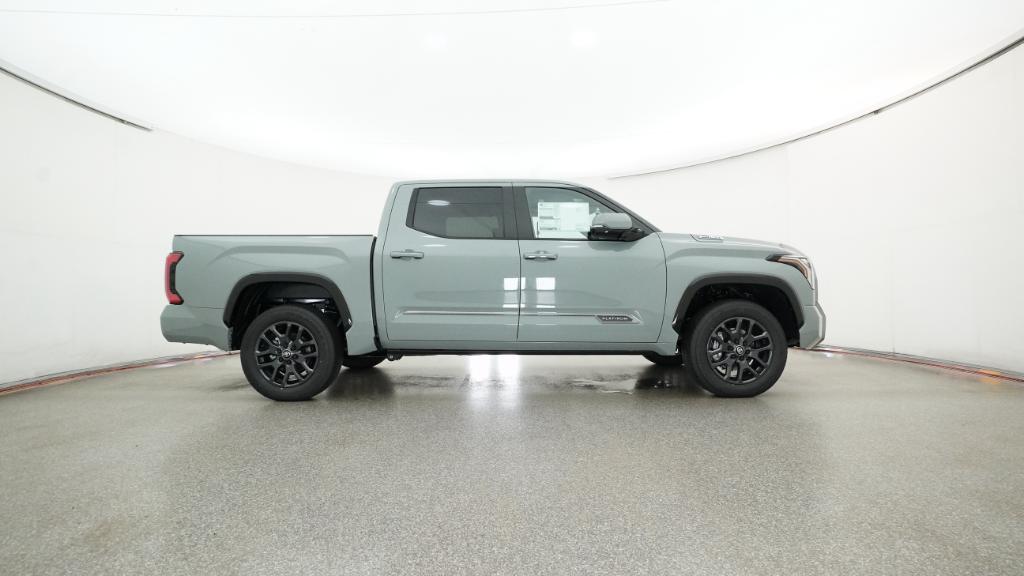 2025 Toyota Tundra Platinum CrewMax photo 9