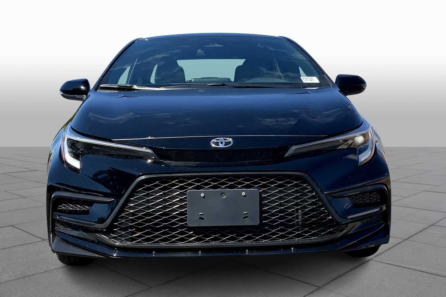 2025 Toyota Corolla SE photo 3