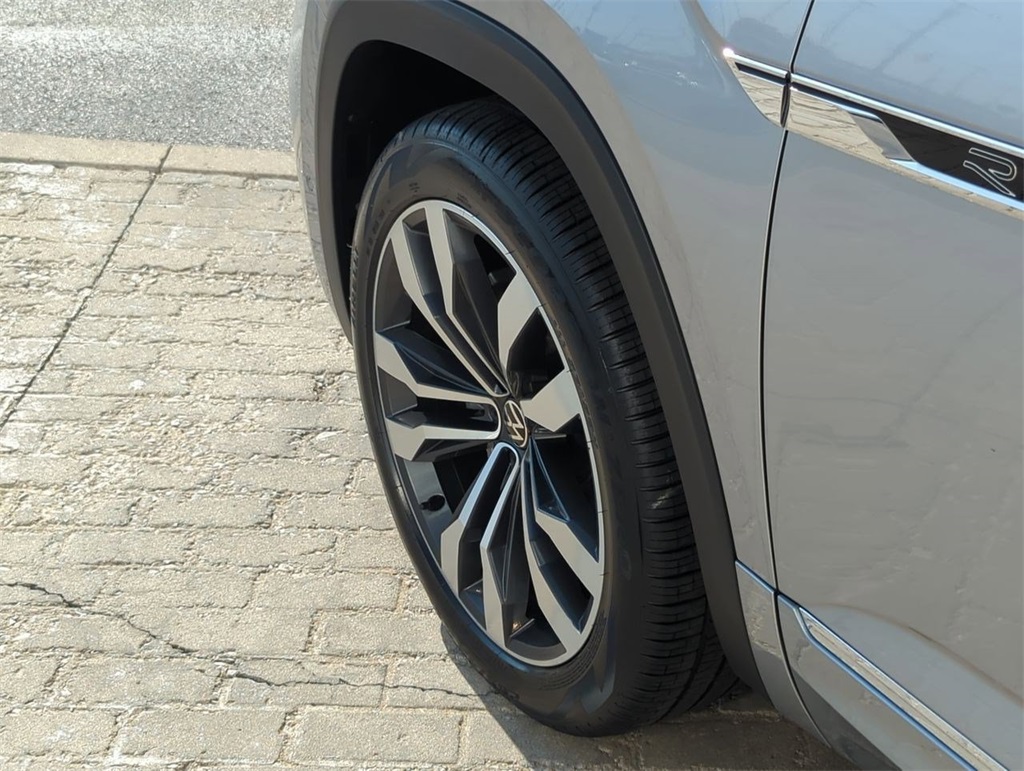2022 Volkswagen Atlas V6 SEL Premium R-Line photo 26