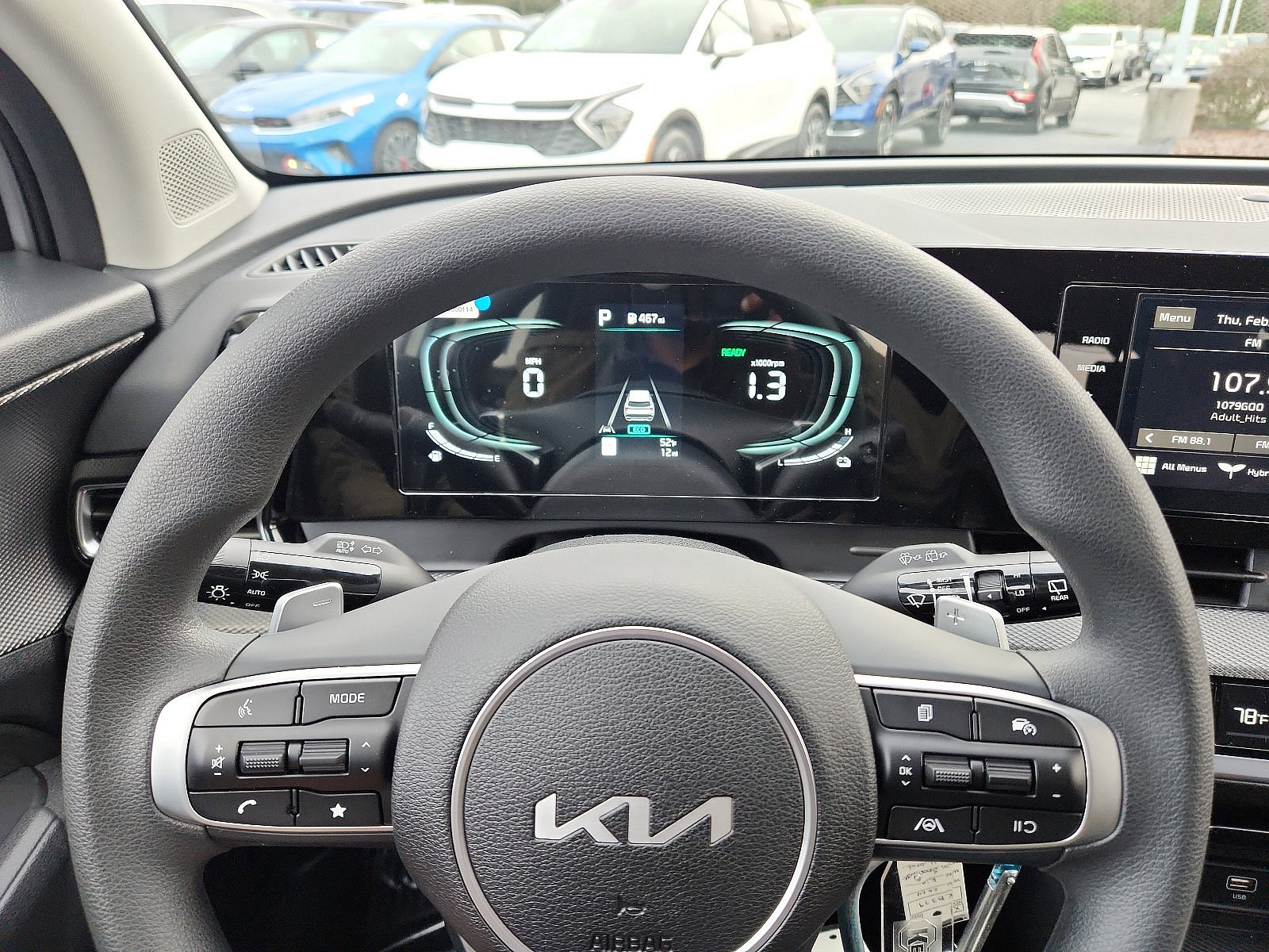 2025 Kia Sportage Hybrid LX photo 9