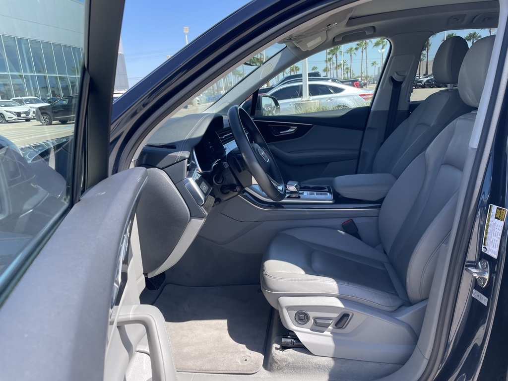 2023 Audi Q7 55 Premium Plus photo 15