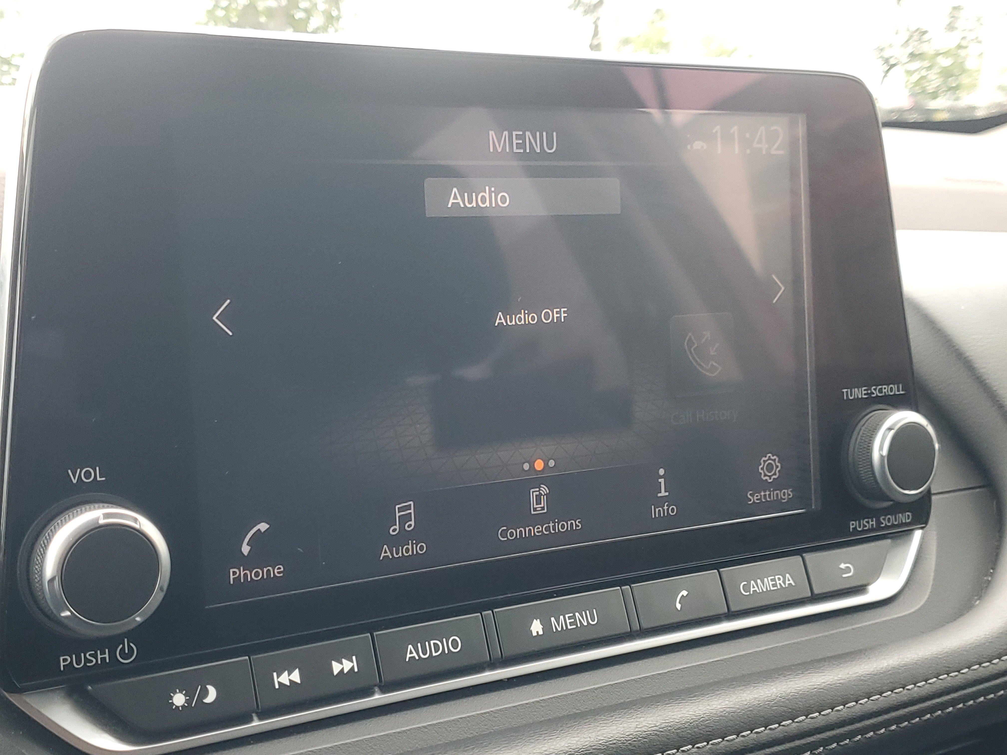 2023 Nissan Rogue SV photo 7