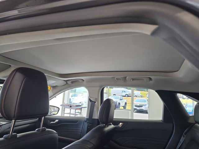 2021 Ford Escape SEL photo 12