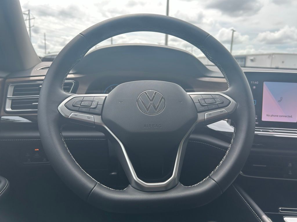 2026 Volkswagen Atlas SE Technology photo 12