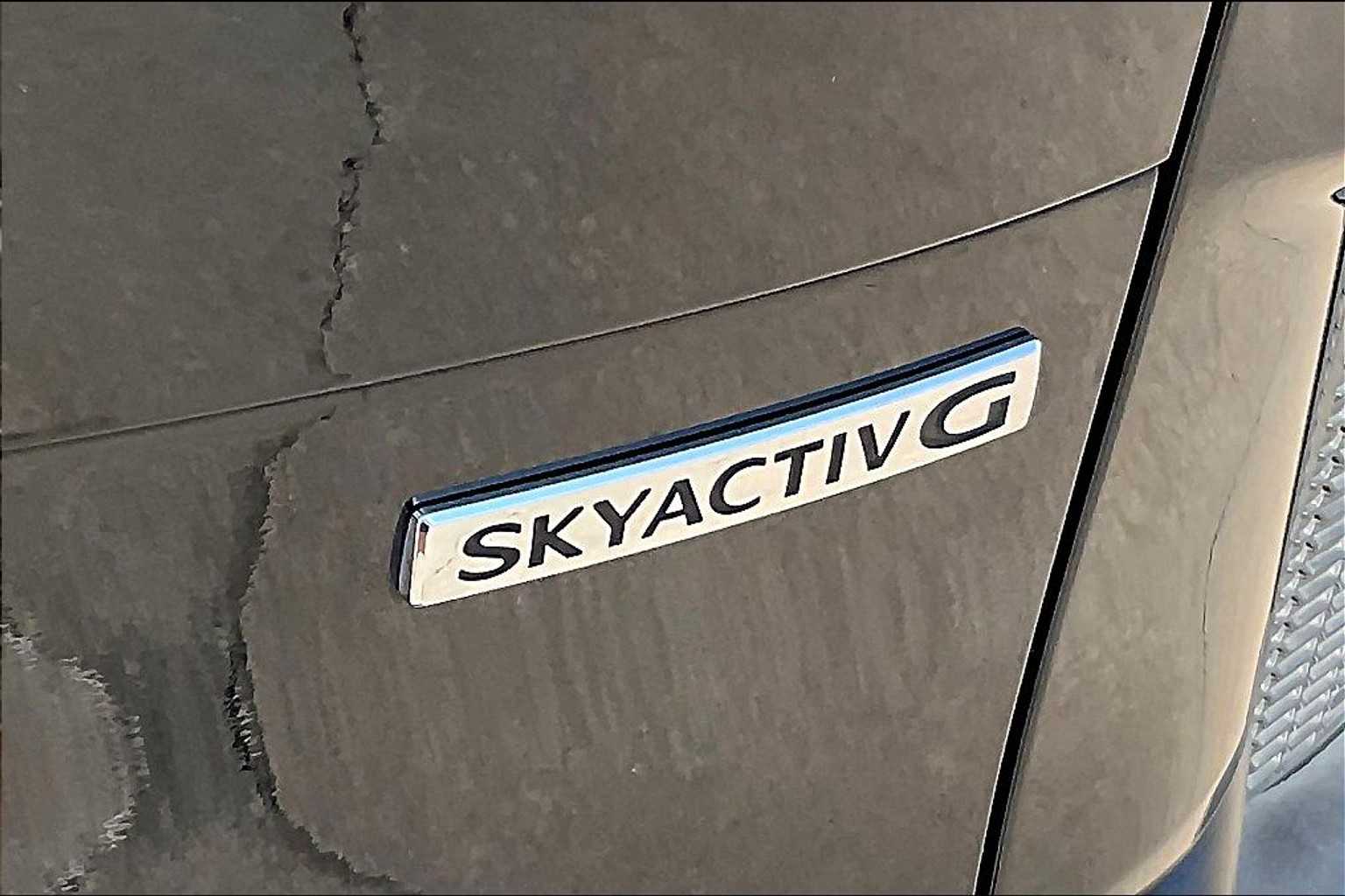 2024 Mazda CX-50 2.5 S Preferred photo 9