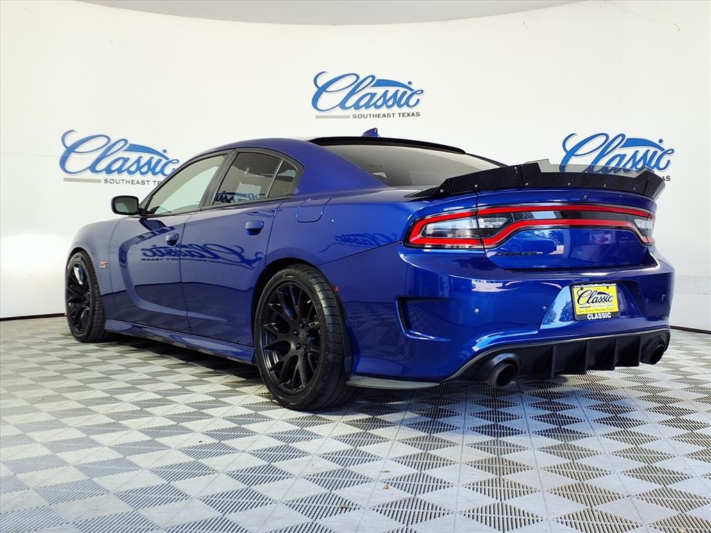 2018 Dodge Charger R/T Scat Pack photo 2