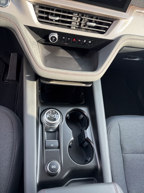 2025 Ford Explorer photo 22