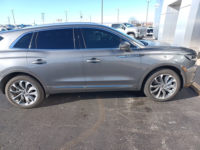 2023 Lincoln Nautilus Reserve's photo