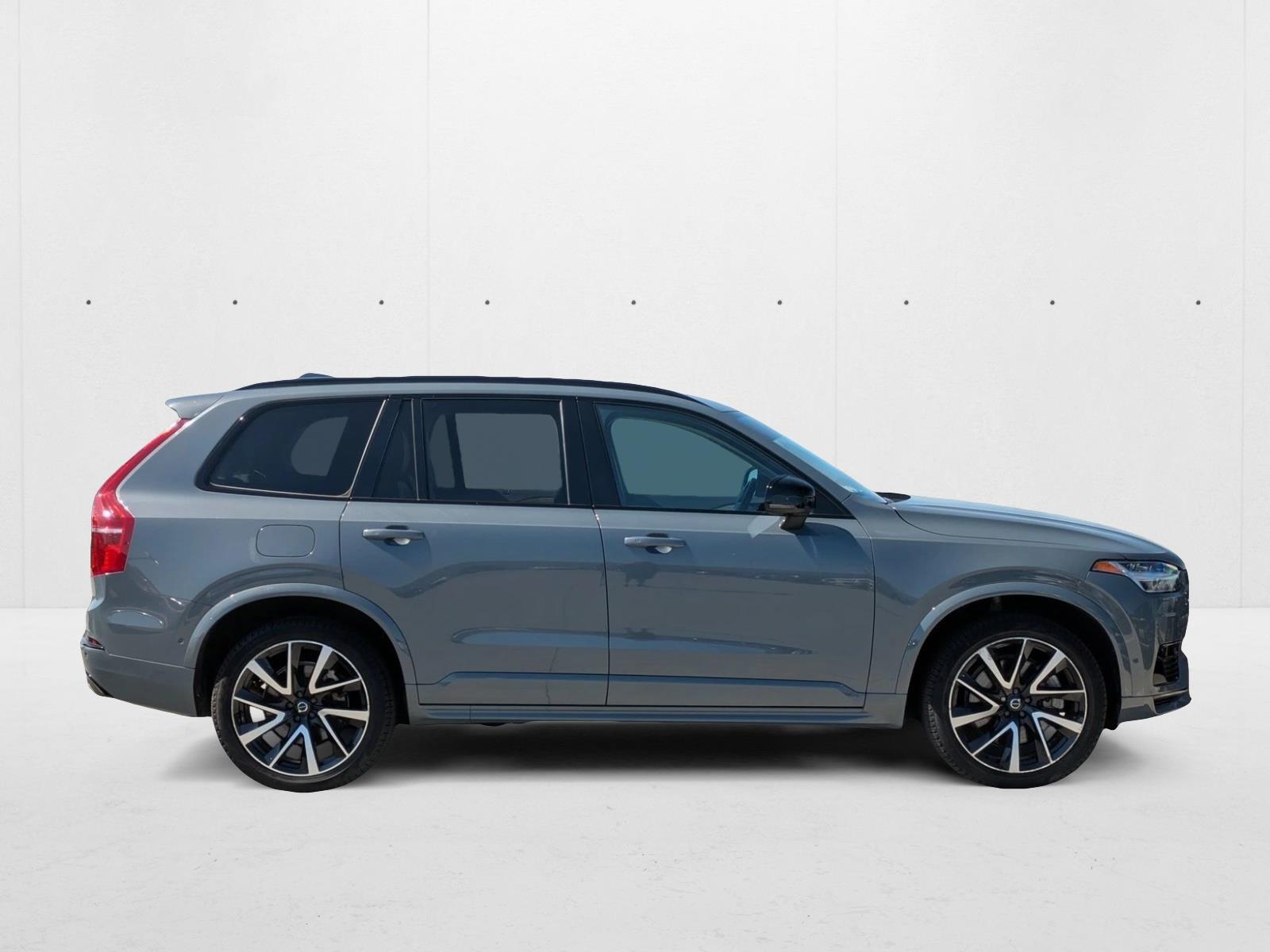 2023 Volvo XC90 Recharge T8 Ultimate photo 4