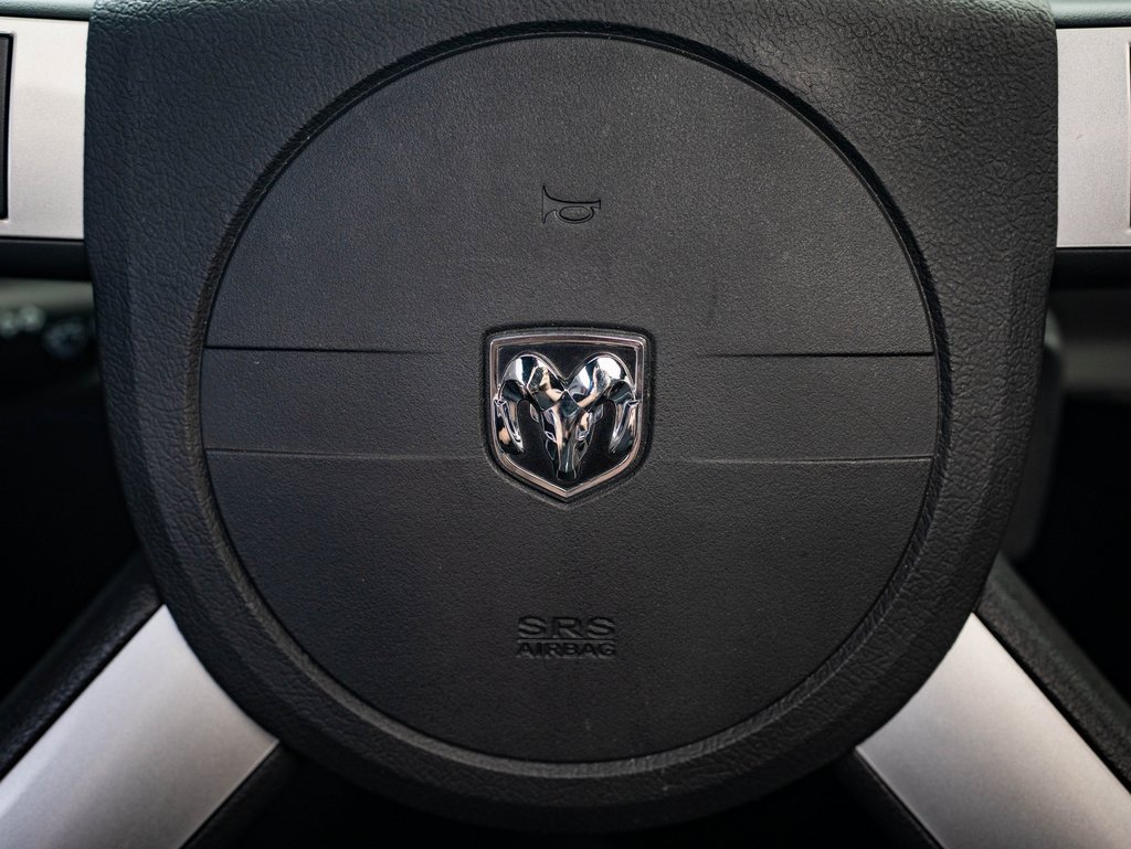 2009 Dodge Challenger SRT8 photo 23