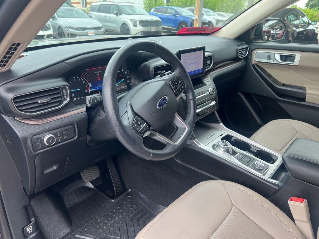 2020 Ford Explorer Limited photo 3