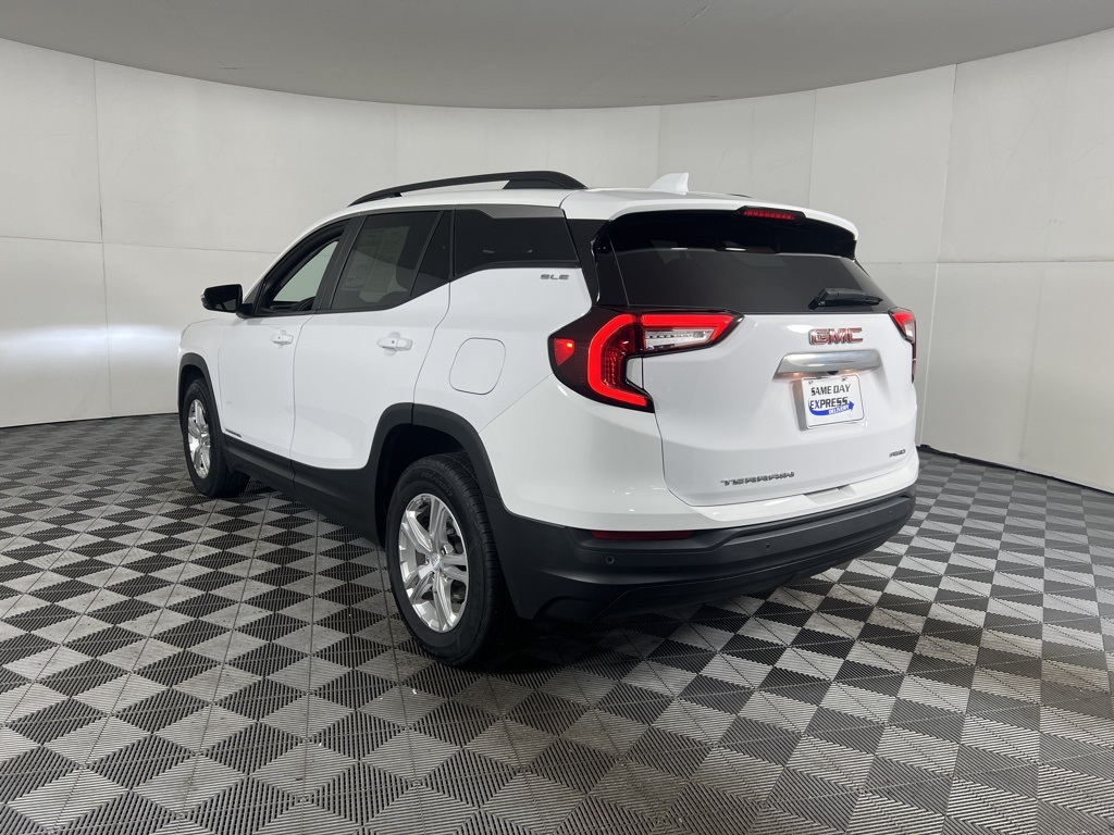 2023 Gmc Terrain SLE photo 3