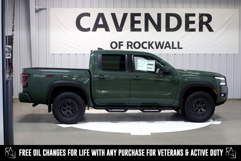 2025 Nissan Frontier PRO-4X photo 4
